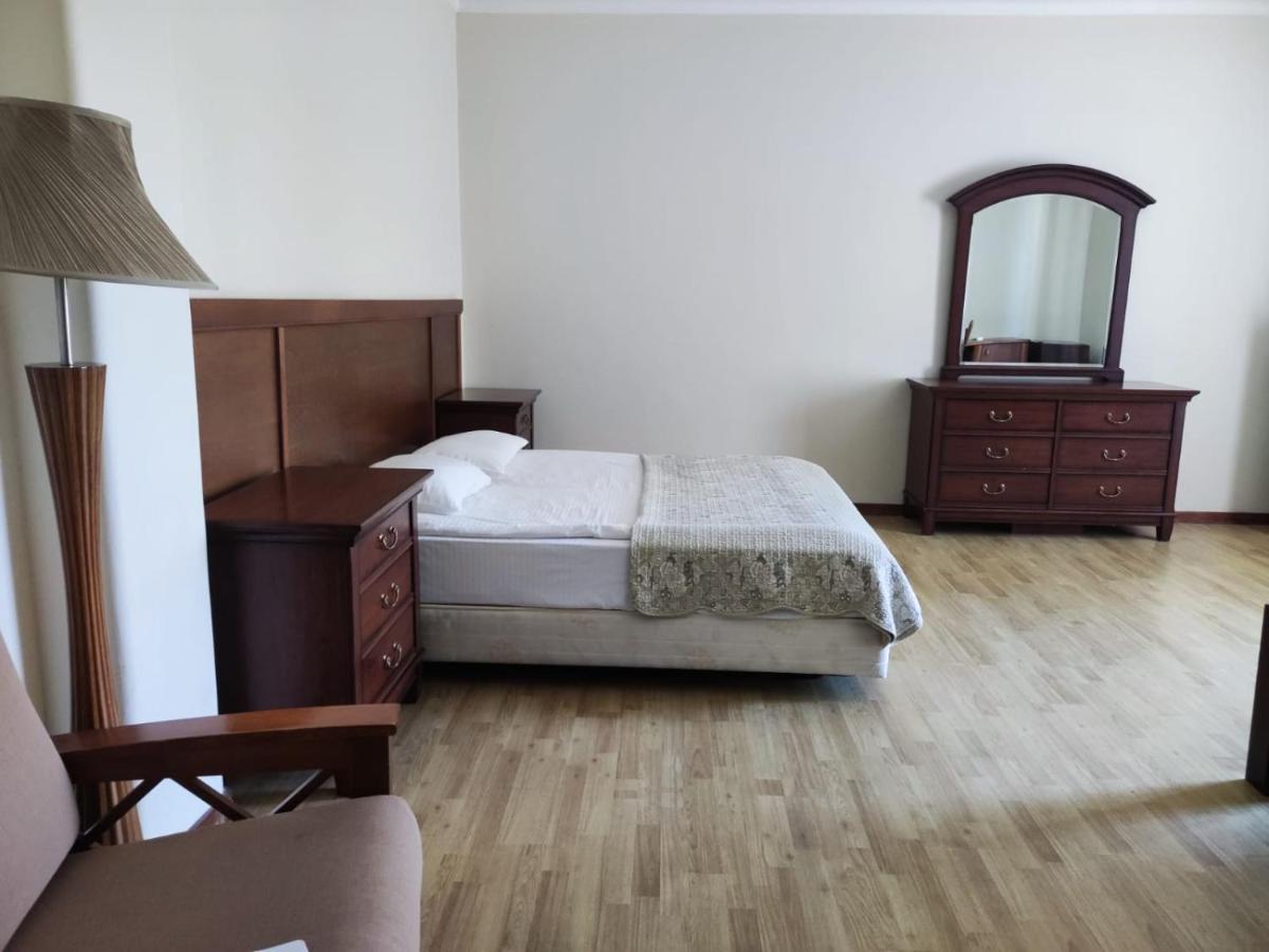 Hotel Beaumonde Garden Тбилиси Экстерьер фото
