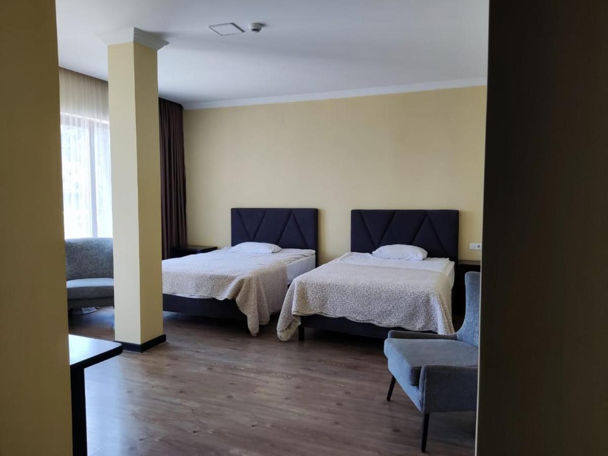 Hotel Beaumonde Garden Тбилиси Экстерьер фото