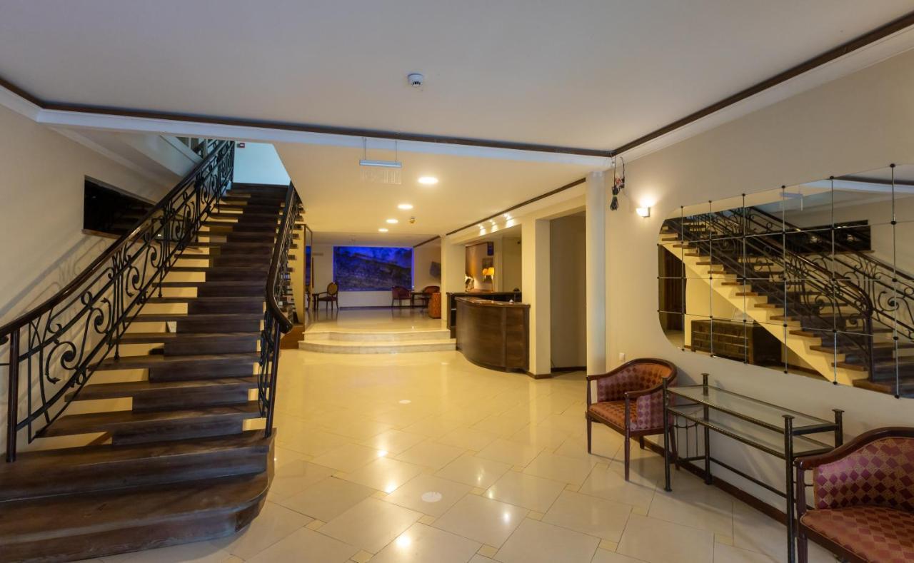 Hotel Beaumonde Garden Тбилиси Экстерьер фото