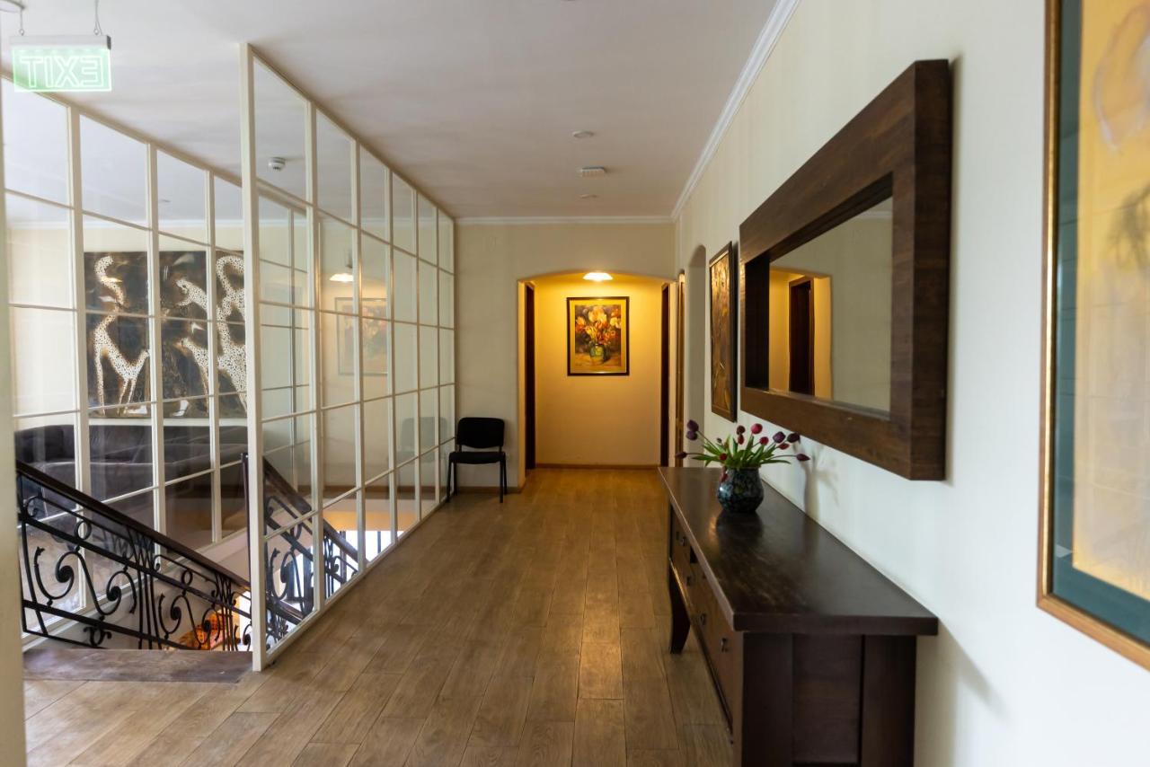 Hotel Beaumonde Garden Тбилиси Экстерьер фото