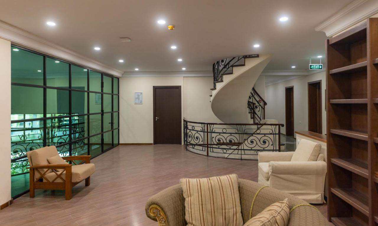 Hotel Beaumonde Garden Тбилиси Экстерьер фото