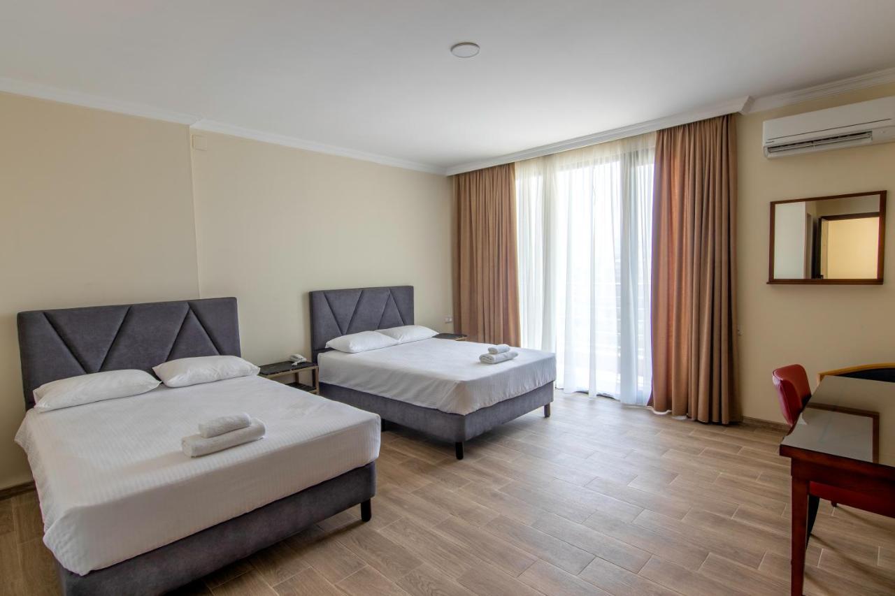 Hotel Beaumonde Garden Тбилиси Экстерьер фото