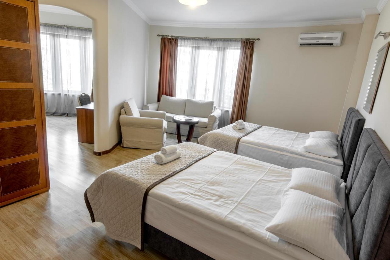 Hotel Beaumonde Garden Тбилиси Экстерьер фото