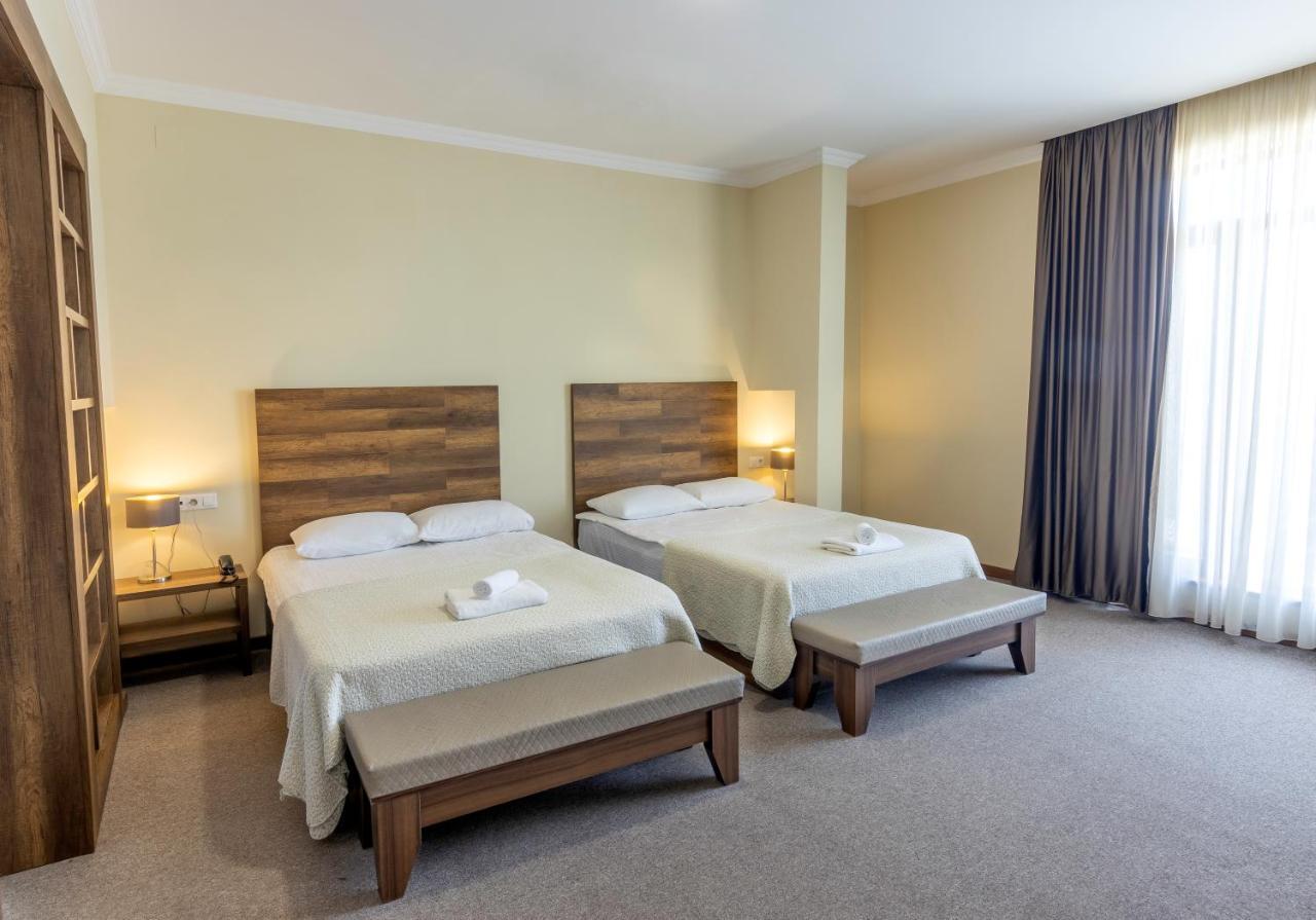 Hotel Beaumonde Garden Тбилиси Экстерьер фото